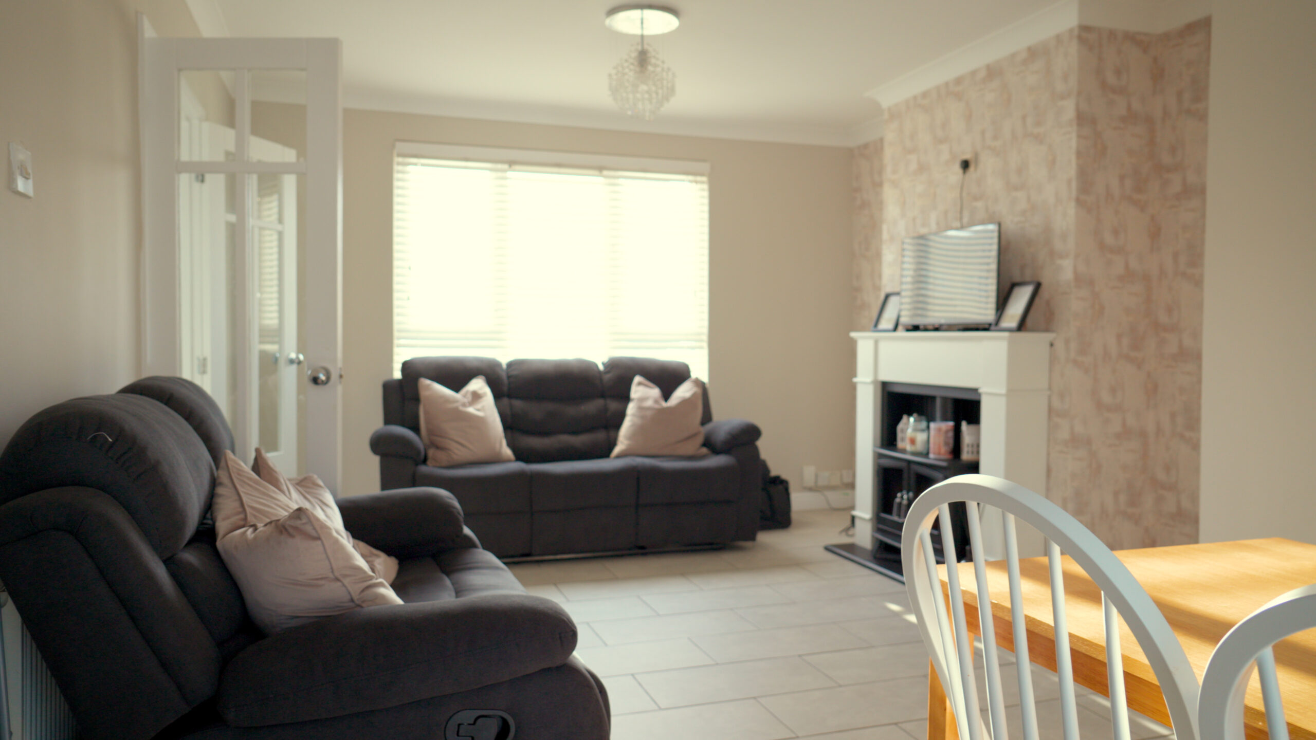 C2395.00_00_00_00.Still005